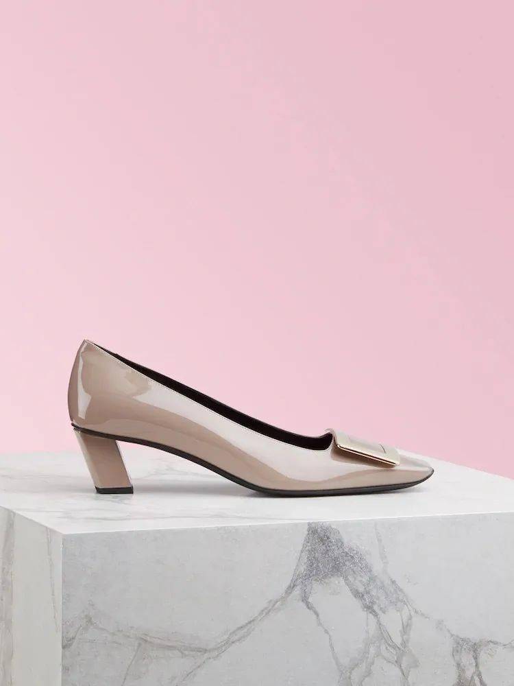 Roger|骨灰级经典Roger Vivier方扣鞋，又出了绝美新款！