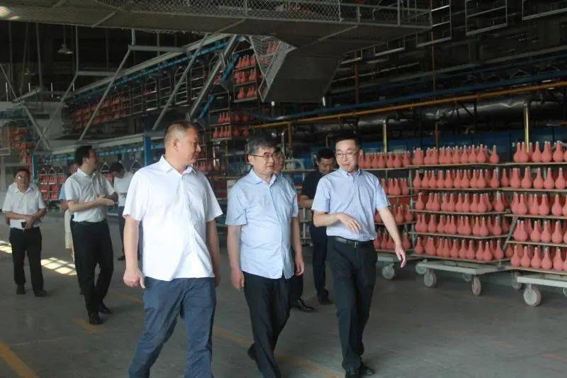 泸州市副市长熊启权率队到合江县调研民营经济发展工作