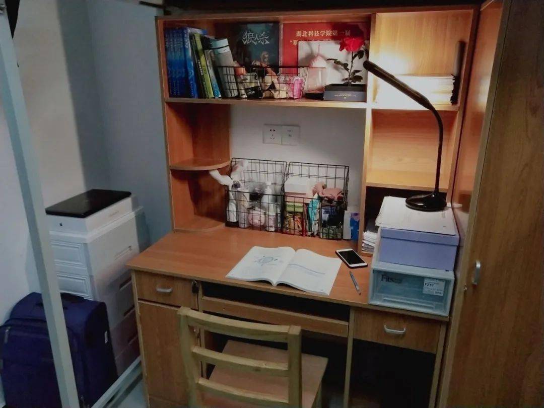 宿舍日常空调 4c492f1199ea4166b4221b34bf729fb6.jpeg