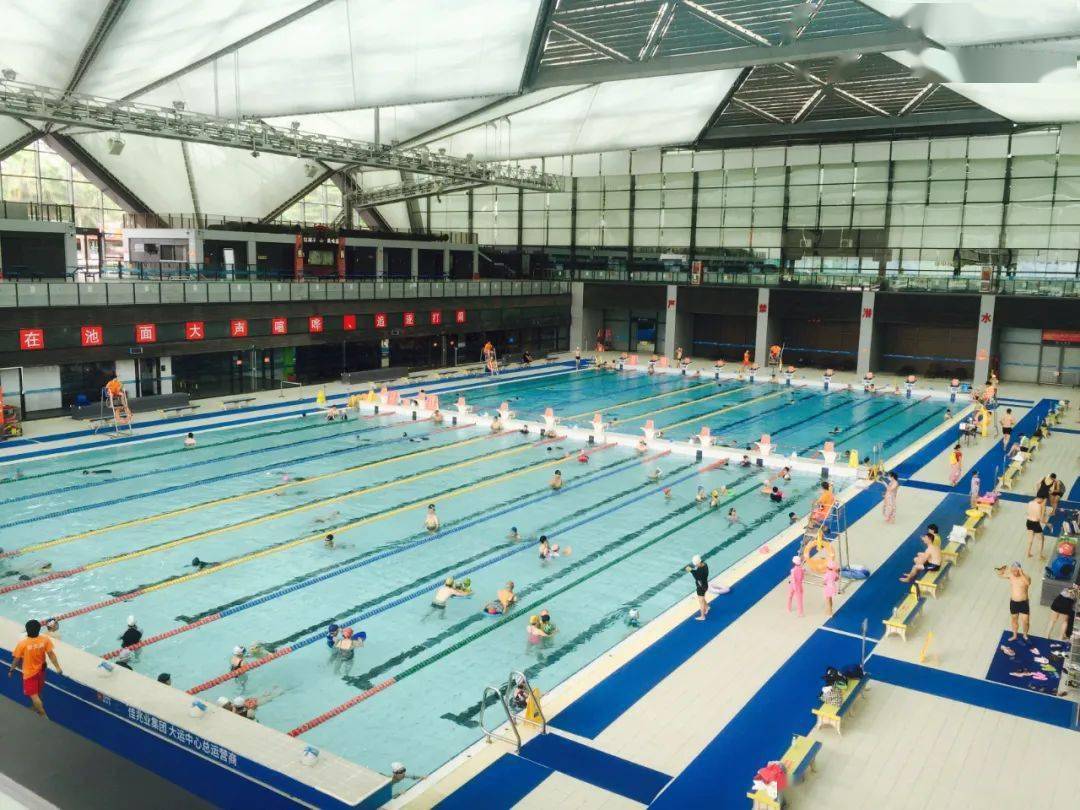 通知深圳大运中心游泳馆8月开放时间将做调整