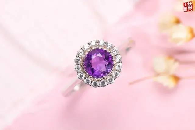 玉石|喜欢什么珠宝玉石就是什么性格！你是哪一种？