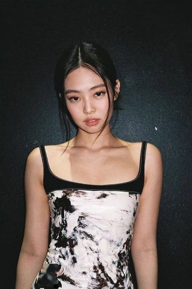 下巴|圆脸的赵丽颖、赵露思都在凹的“娇憨感”，让你男女通杀！