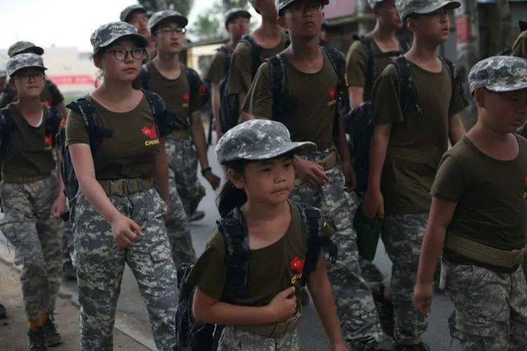 十大足球赌注软件|
“我是一个兵”军事夏令营等你来战!(图3) 十大足球赌注软件|
“我是一个兵”军事夏令营等你来战!(图3)
