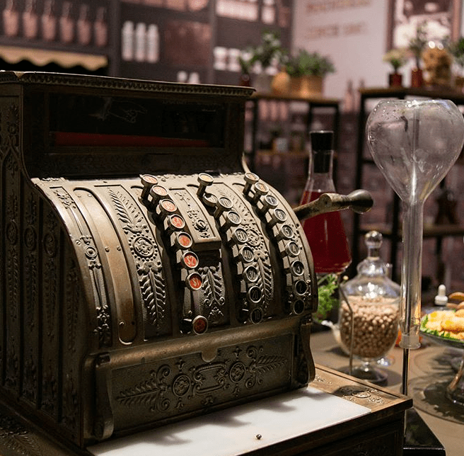 有料|火了一百多年的科颜氏，比你想象的更有料！