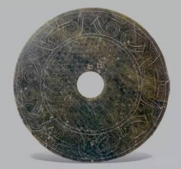 古玉界：中国古代各时期的玉璧风格特征_搜狐网