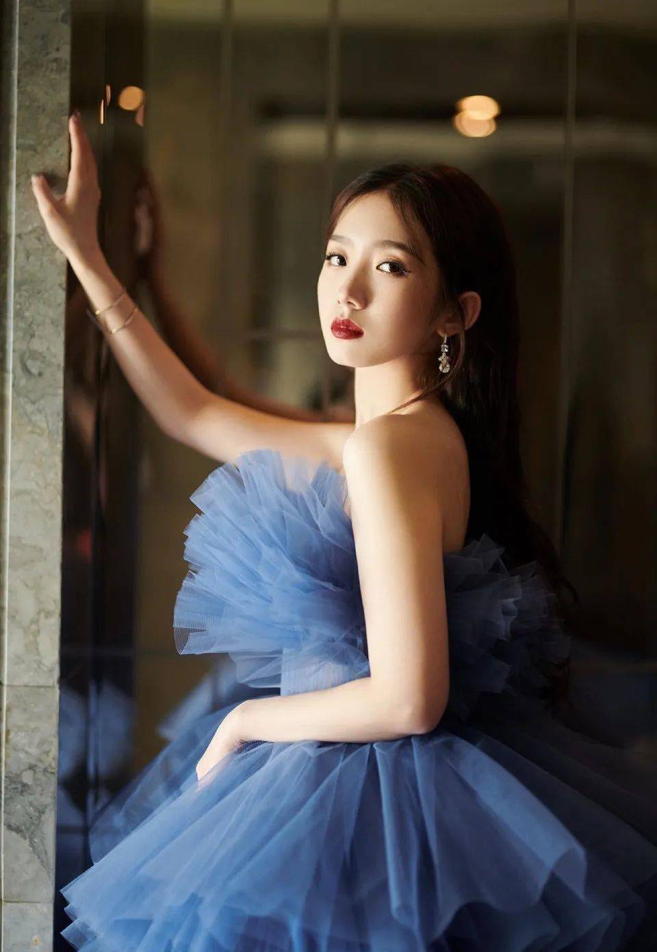 纱裙|谁能不爱夏日的薄纱连衣裙呢？