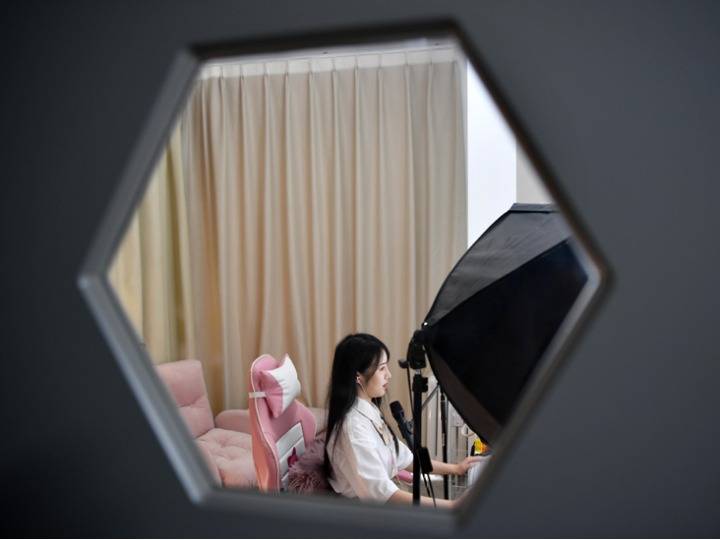 数据|从“秀场”到“带货”，电商直播的春天是否已到来？