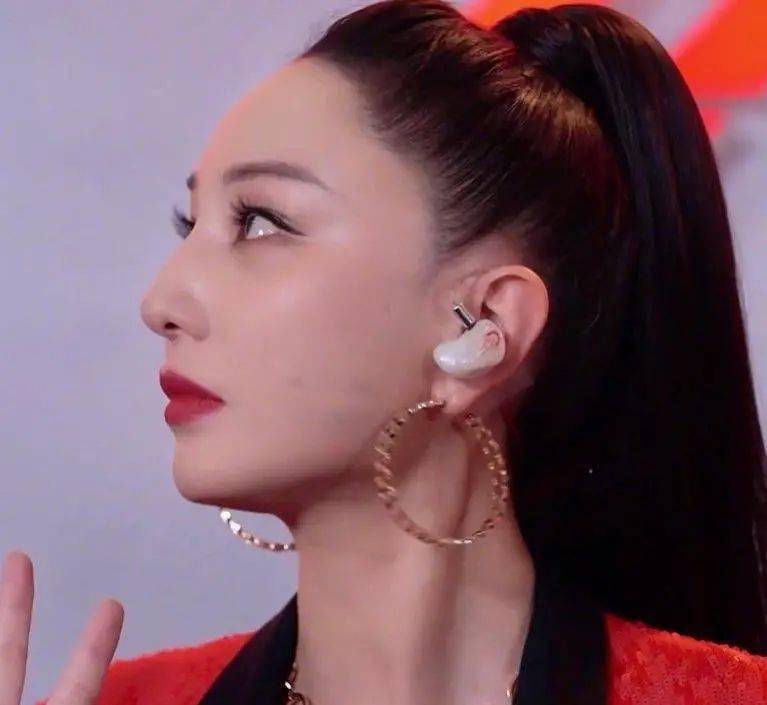 口红|我们都会成为姐姐，但不一定能活得这么漂亮！