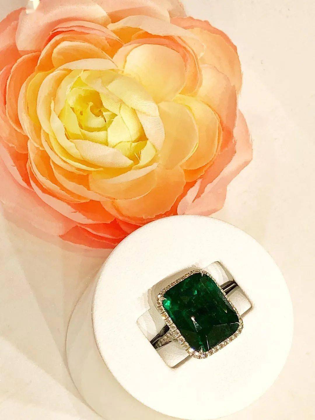 Fendi|七夕预热！Fendi咖啡馆、Dior限时店，大牌打堆来成都过节