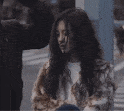 垫肩|四千年一见美女鞠婧祎的“小心机”，也太会了吧！！！