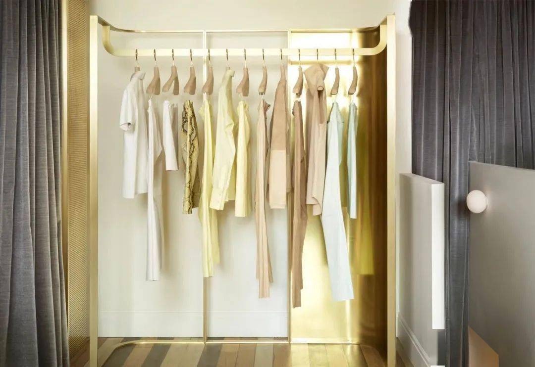 顾客|服装业蒸发4000亿、30元大甩卖!淡季中的实体店该怎么坚持?