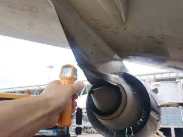 上海|地表60℃，飞机发动机余温110℃！上海最大“铁板烧”上防输入原来是这样