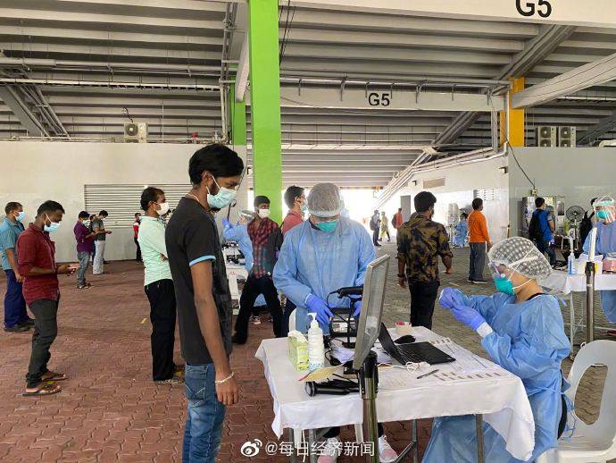 工人|新加坡33万外籍工人确诊比例超15%