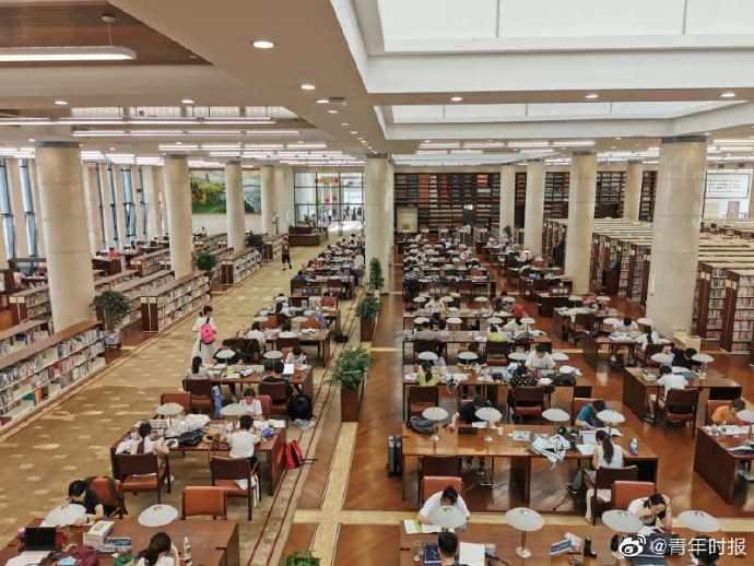 杭图|暑假想去图书馆看书怕没座？别急，明天起杭图为你延时又“加座”