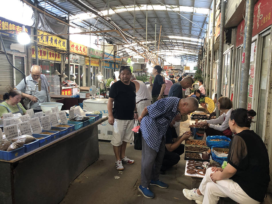 见证|上海市中心最后一家花鸟市场今日关闭，我们见证了最后时光