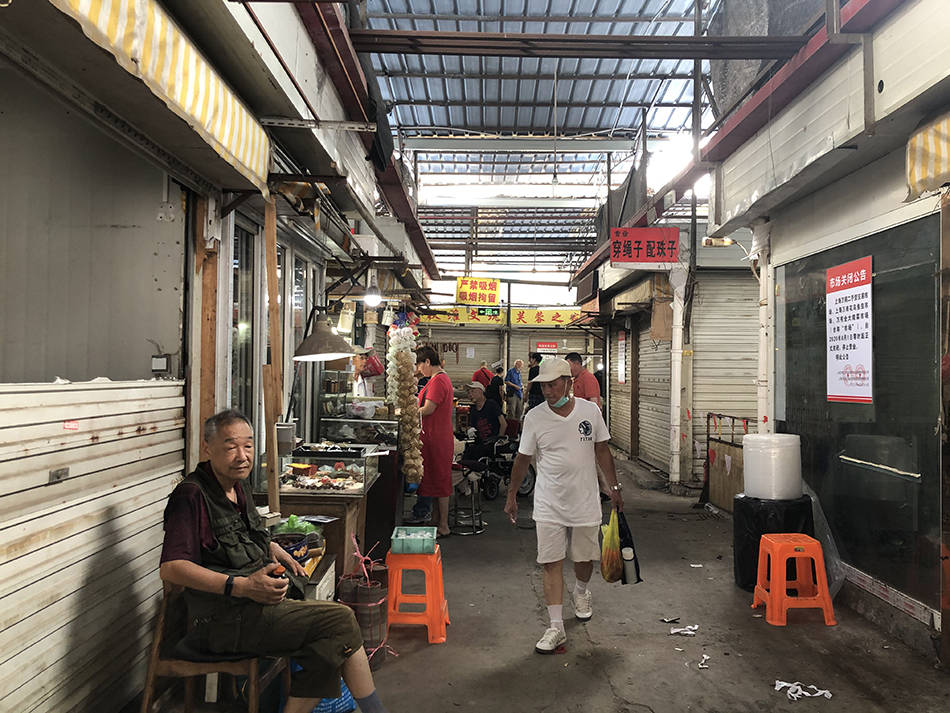 见证|上海市中心最后一家花鸟市场今日关闭，我们见证了最后时光