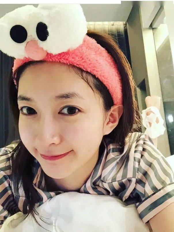 图片|贵妇圈办“品水会”？还是给皮肤好好补补水吧！