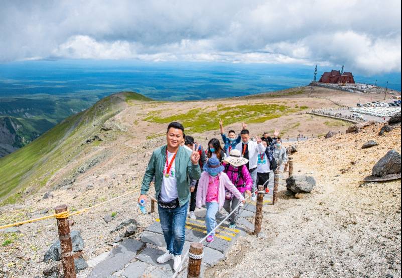 吉林|骨折价、补贴机票、送旅拍......旅行社为恢复跨省游拼了