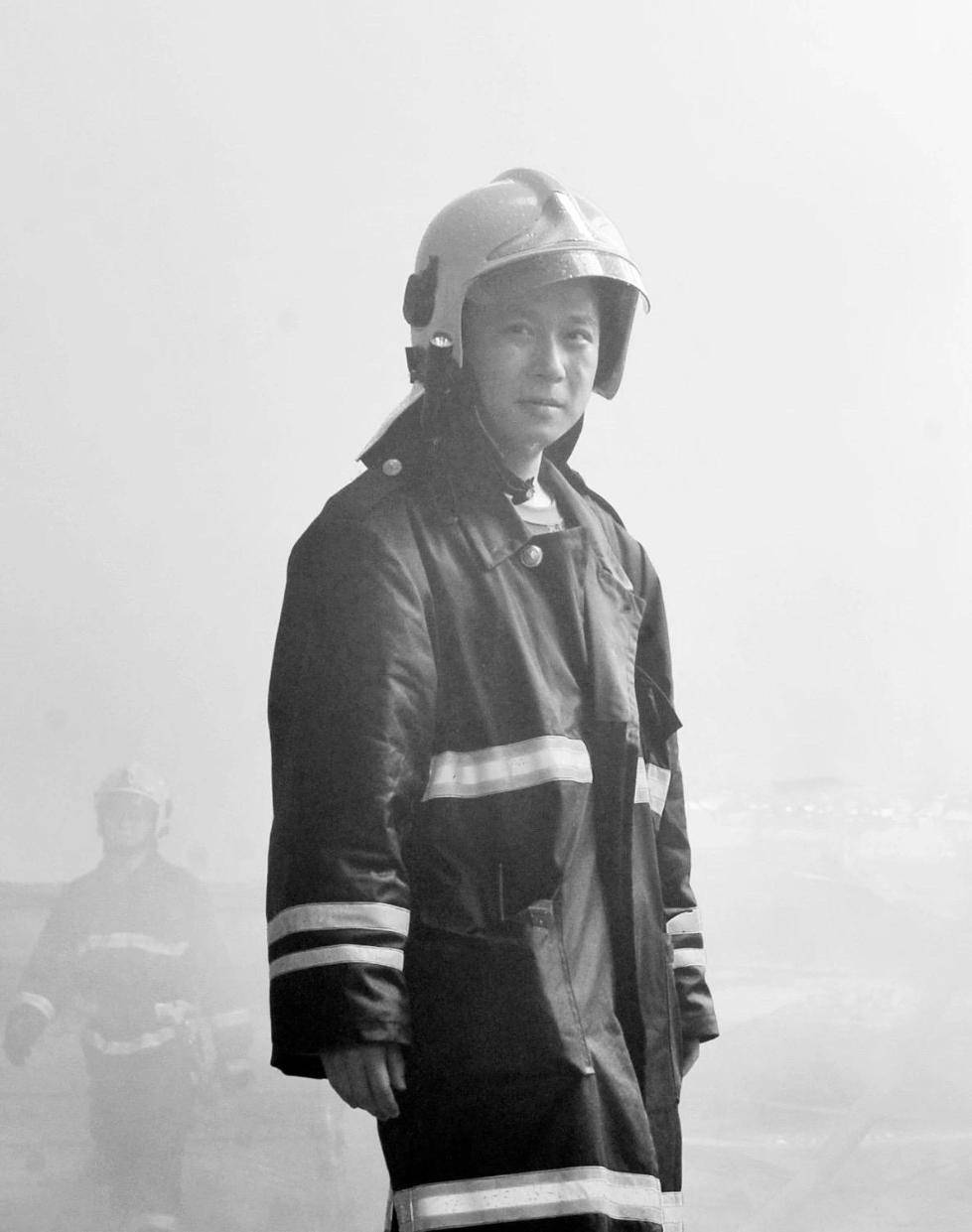 同志|安徽省总工会追授陈陆同志“安徽省五一劳动奖章”