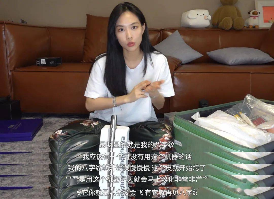 牛仔裤|打败万茜、宁静的王霏霏竟然是个ZARA女孩，想get她的49元同款T！