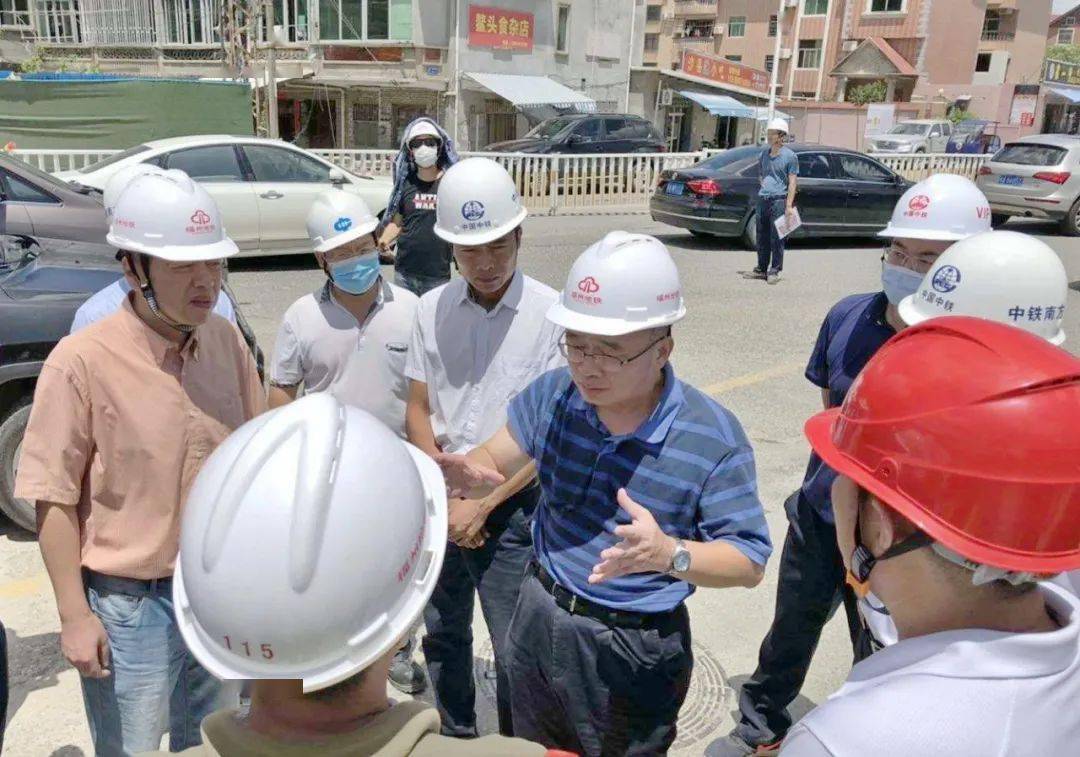 集团公司党委书记,董事长黄朝光在现场部署