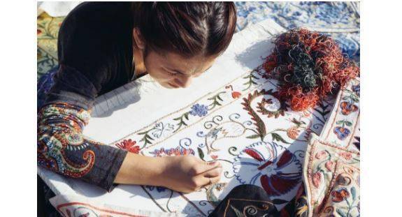 中亚|辞去工作周游世界，当代“精神游牧民族”的异想天地