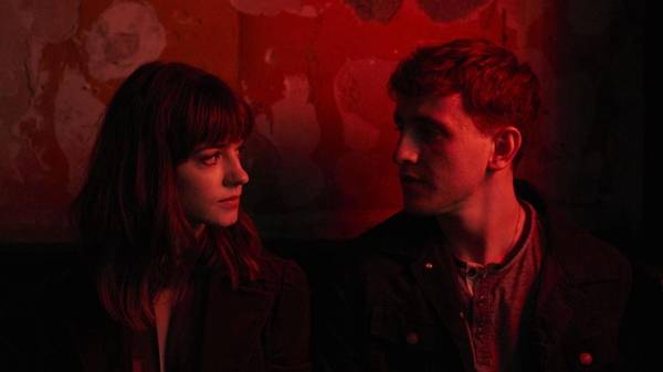 玛丽安|从《聊天记录》到《正常人》：怎样在突破自我的爱中寻回自我