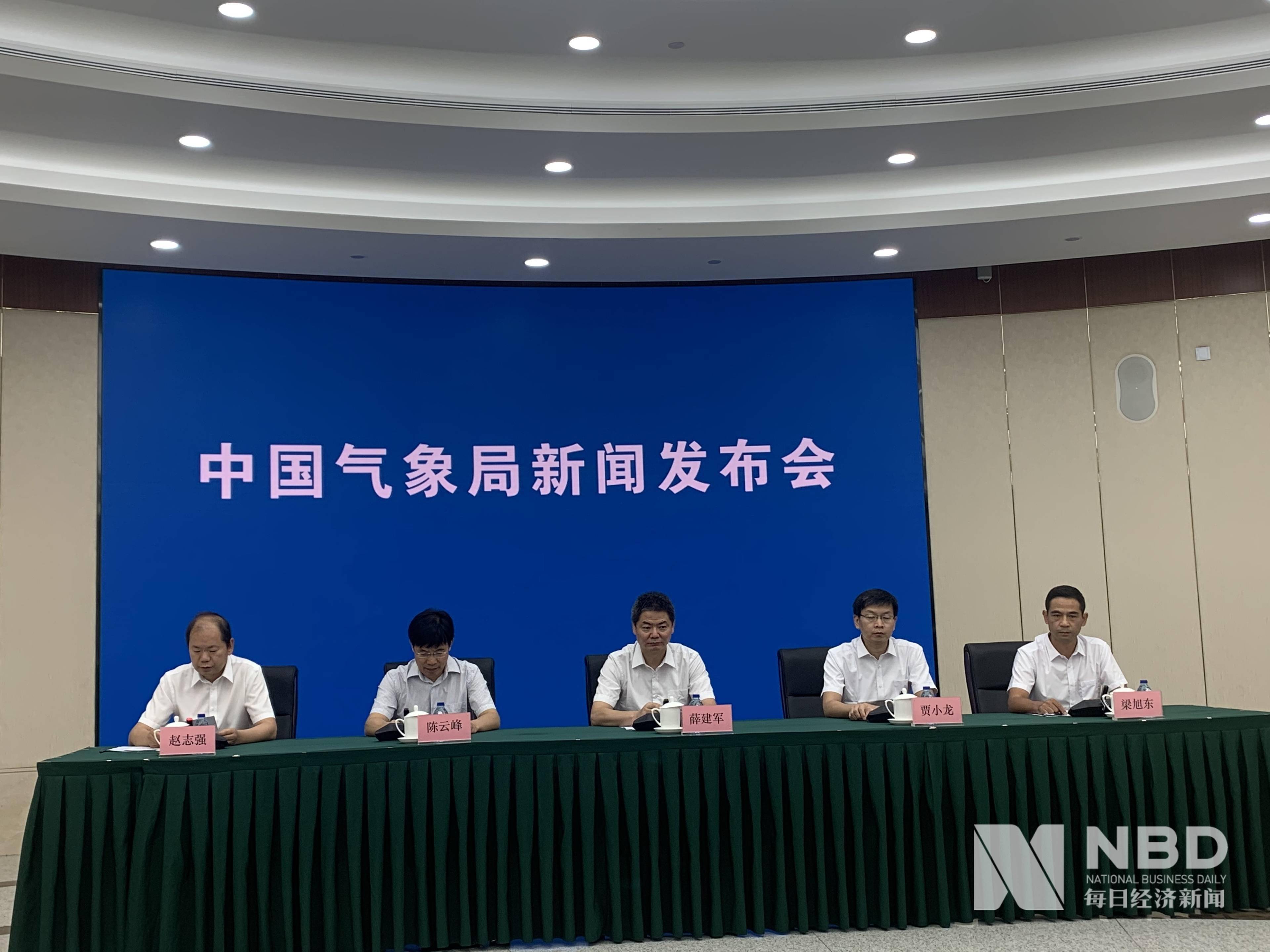 南方暴雨结束高温来袭，国家气象中心答每经问：江南华南等地需提防持续高温对供电供水系统不利影响