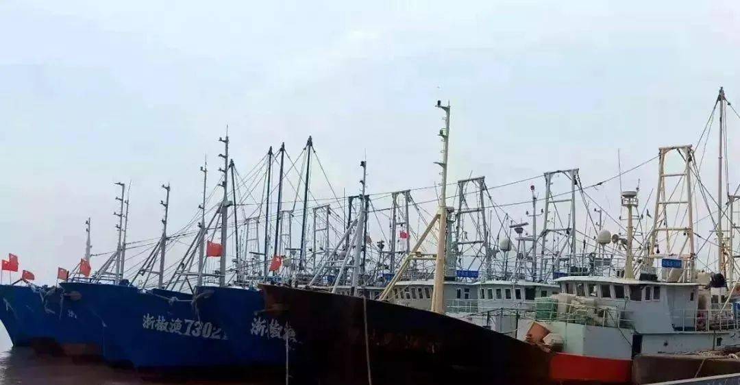 看图猜成语浪口上一艘船_看图猜成语船(3)