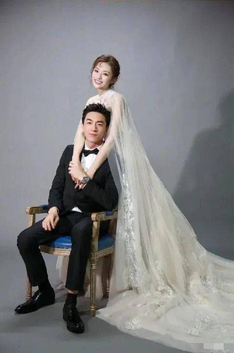 林更新恋情曝光？4天夜会两女，举止亲密，新晋