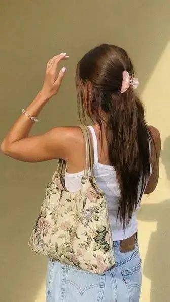 发型|今年夏天最时髦又凉快的发型,不用找Tony老师,5块钱就能打造!