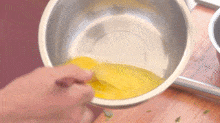 7d5ffa25cfb942de89406f158da96b47.gif