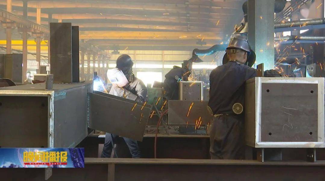 工作|【高温下的劳动者】不惧“烤”验，成就电焊工的“璀璨人生”