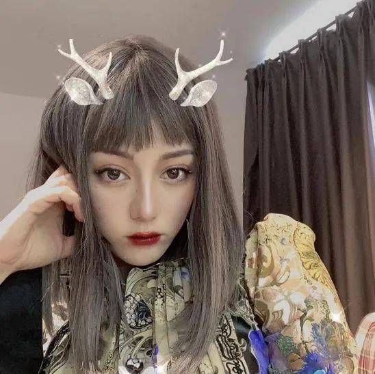 漫画|那些剪了漫画刘海的女星，都怎样了...