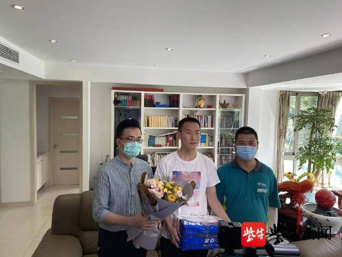 通知书|无锡第一封高考录取通知书来了