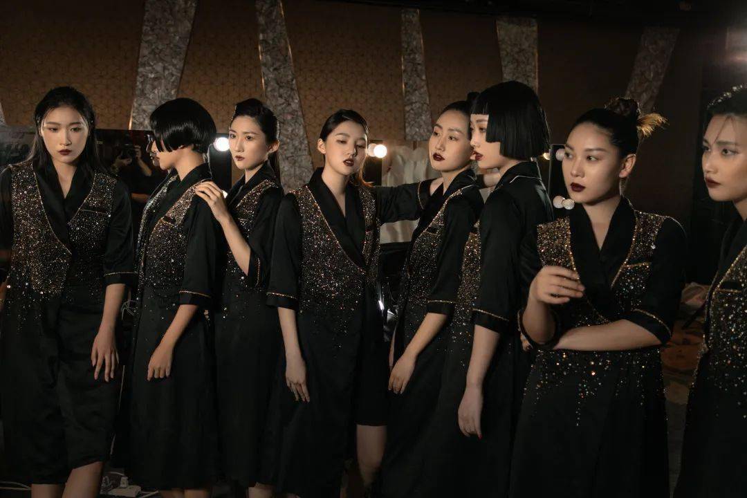 婚纱|美翻！这家店惊艳了整个潮汕！一场百万大秀轰动全城！