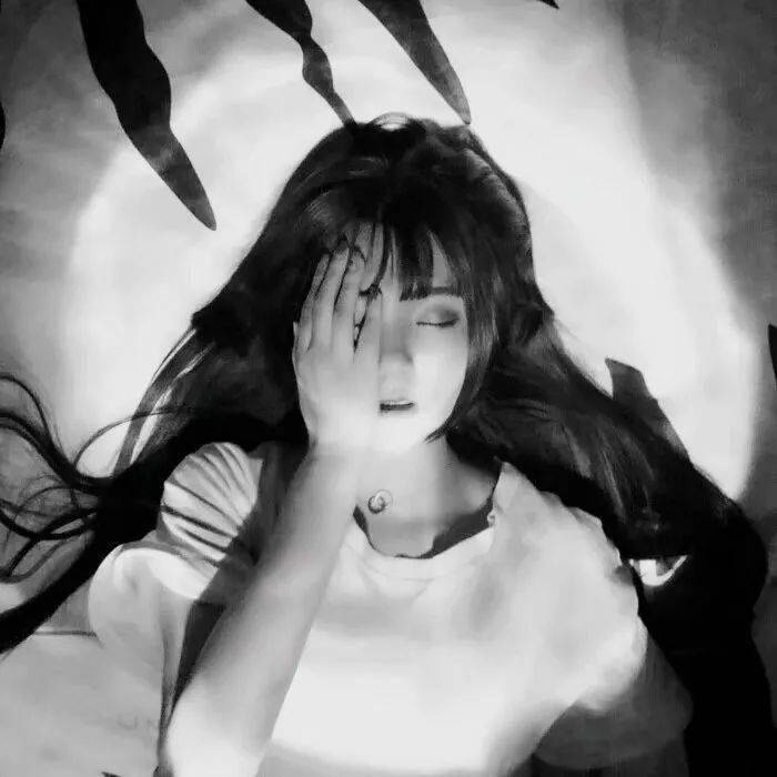 什么人用黑色头像 028744d419074ab5b32a9c75007c14ba.jpeg