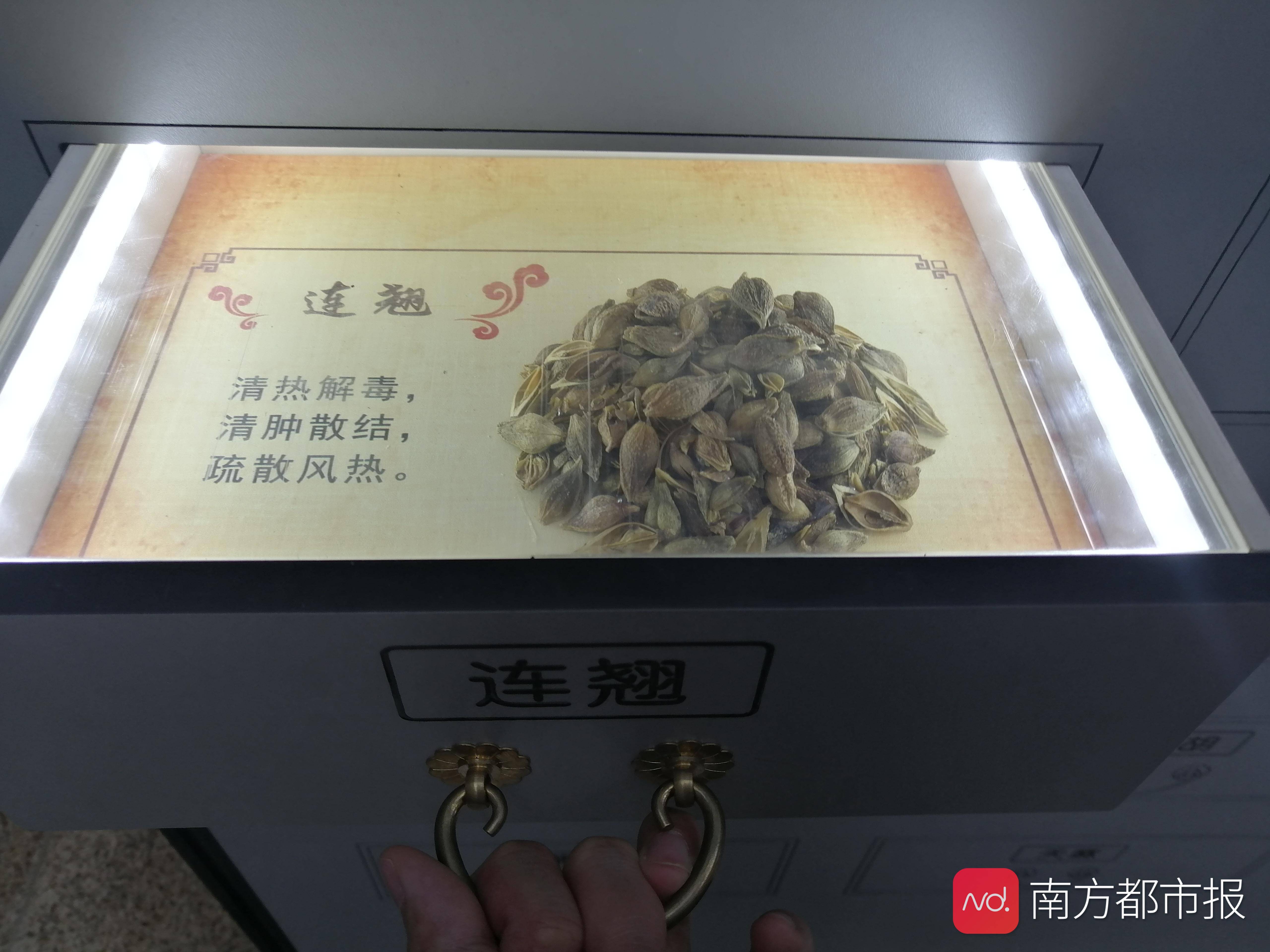 展览|“战疫：抗击新冠病毒专题展”开展，到现场与最美逆行者“互动”