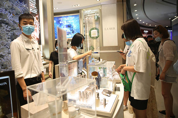 海南|跨省游首月动态：亲子游火爆，海南三亚稳居热门目的地榜首