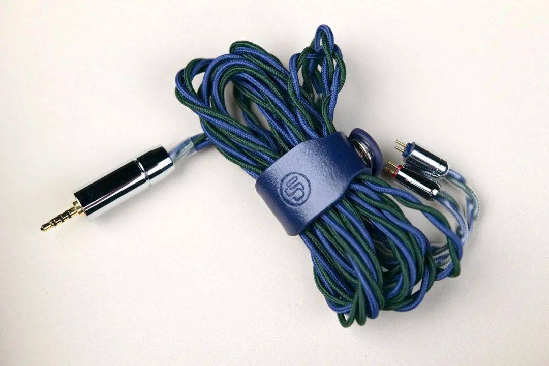 振膜|极高密度和控制力！试听首款陶瓷振膜耳塞瑞弦VR1