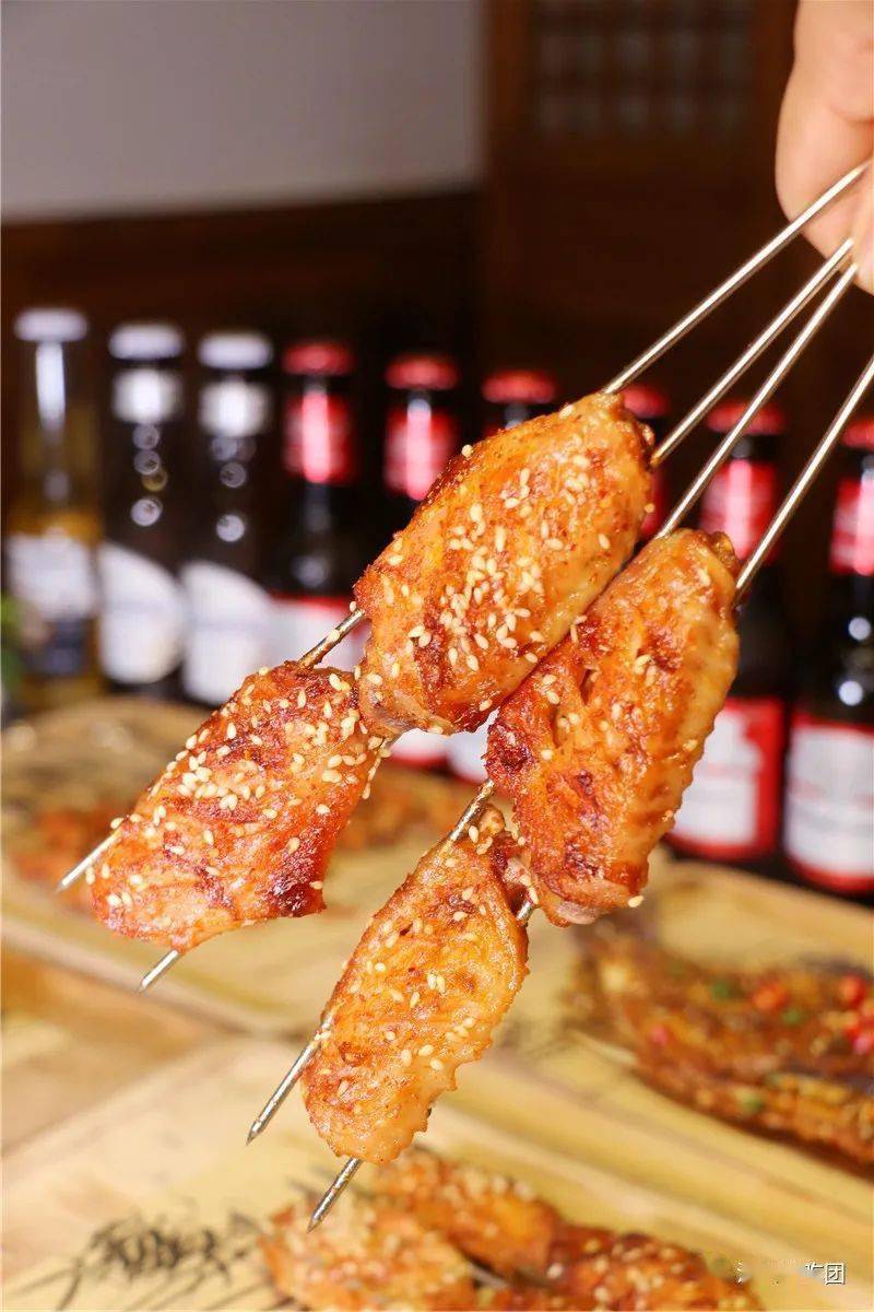 肉汁|我在漳州侨村里吃烧烤！东北烧烤超强阵容！特权价+送酒！晚餐夜宵安排！