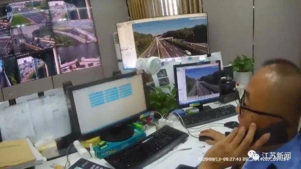 二大队|7分钟13人为她报警！网友却吵翻了......