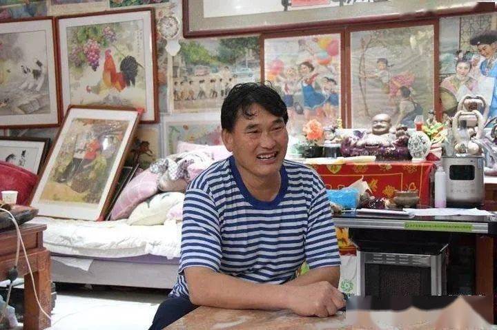 大衣哥家庭生活照 043c0f3226864af292c6e8beeaa4838b.jpeg