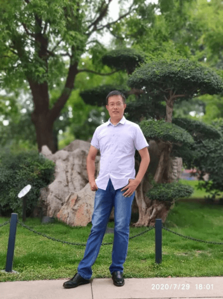 2009年硕士毕业于中国农业大学预防兽医学专业;2009-2012北京伟嘉集团