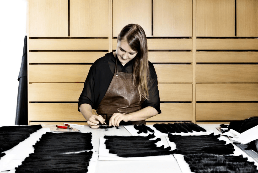 黄金|奢侈品之皮草调查丨昔日“软黄金”，如今价如“草”！