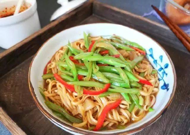 挂面|一周要吃两三次，每次都能吃两大碗，好吃又好做！老公最馋这碗面