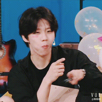 胡宇桐|胡宇桐上节目自备7支隔离?小P老师奉上妆前隔离的干货!