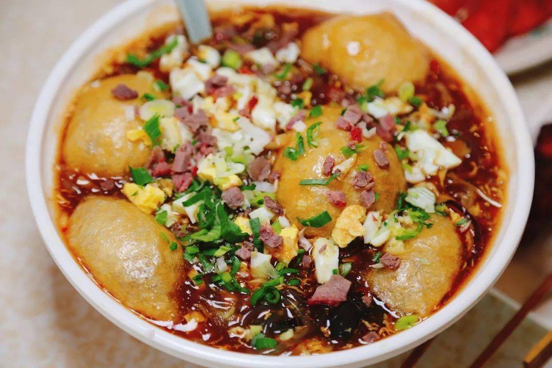 酸辣汤的做法视频教程 eb22b9dd47e4413783473141e90eaf1c.jpeg