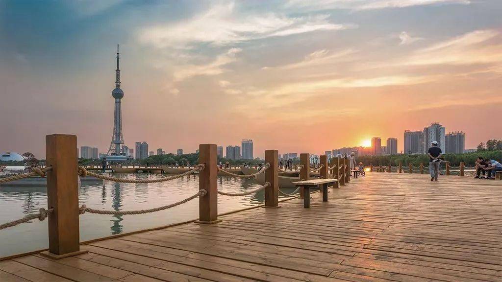 城市100强gdp_2020年gdp二十强城市(3)