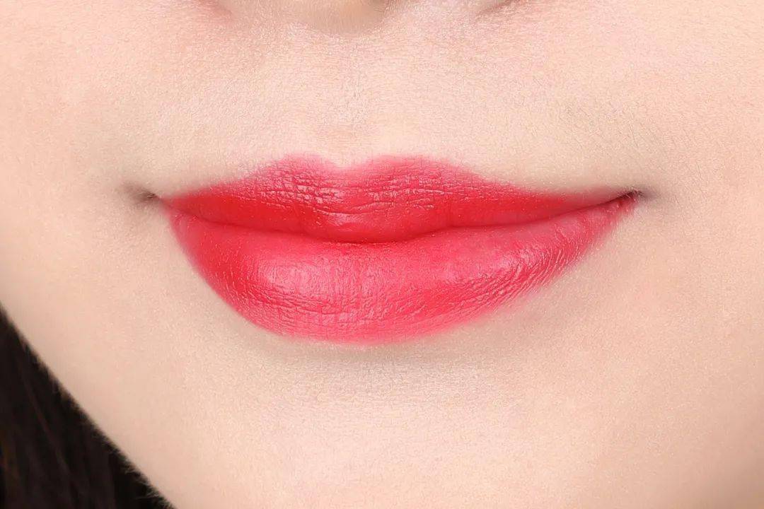 成功|素人改造|让你约会成功“换头”的妆容,全教给你们!